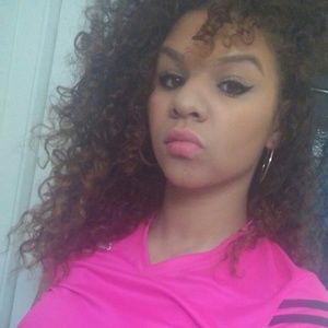 Meet your Posher, Naomi