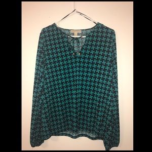 Michael Kors open sleeve blouse! Size large