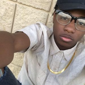 Meet your Posher, Corbin