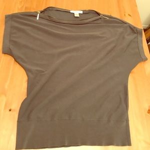 olive green top