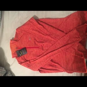 BRAND NEW NIKE HALF ZIP