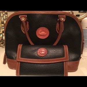 Dooney & Bourke purse