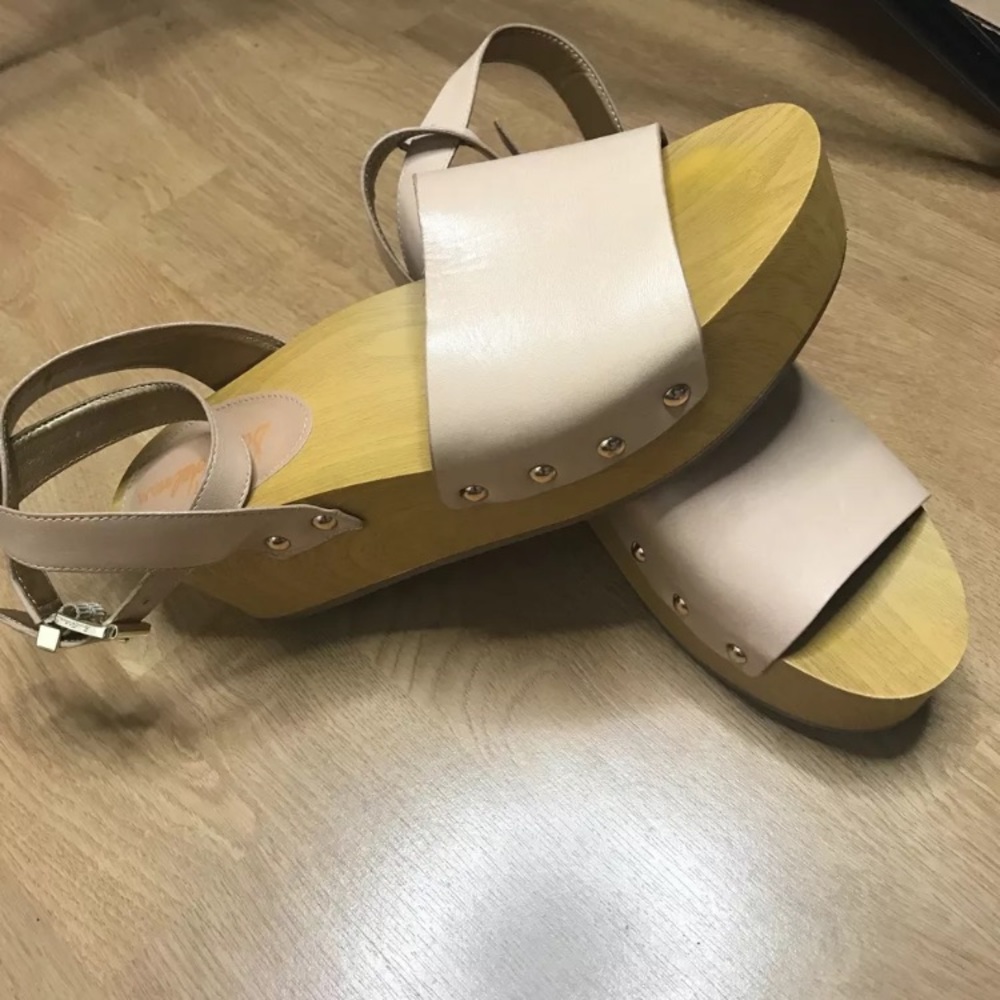 Sam Edelman Brynn Women's Nude Platform Sandal