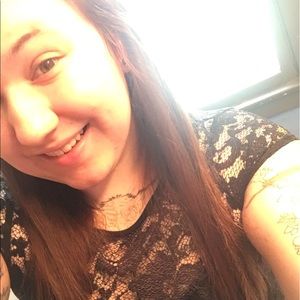 Meet your Posher, Alyson