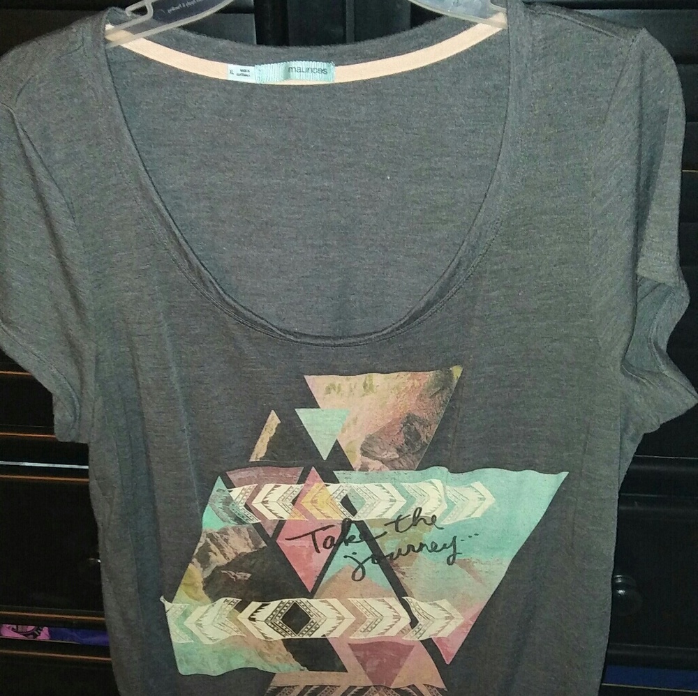 Reposhing Maurices hi lo top