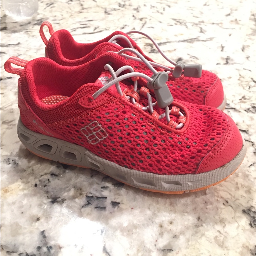 Columbia water shoes