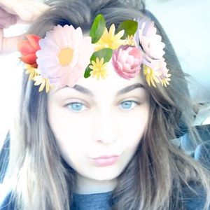 Meet your Posher, Alexis