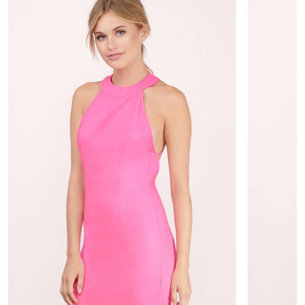 NWT. Tobi Concrete Jungle Pink Dress