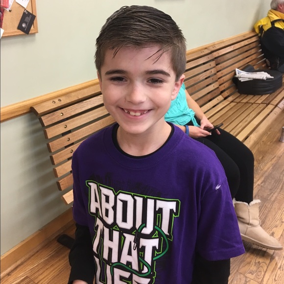 Meet your Posher, Britney - Picture 2 of 6