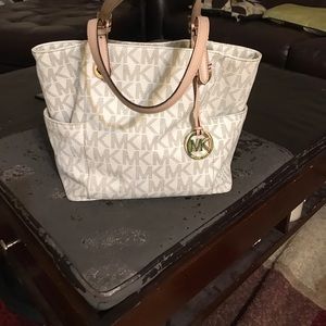 Authentic Micheal kors  purse