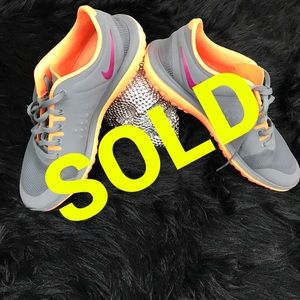 Nike Fit Sole size 10 Women's running shoe