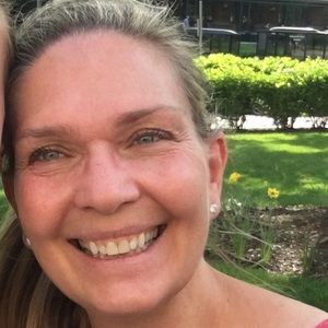 Meet your Posher, Michele