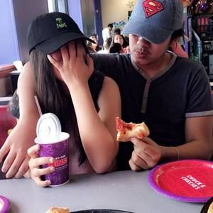 Meet your Posher, Emanuel