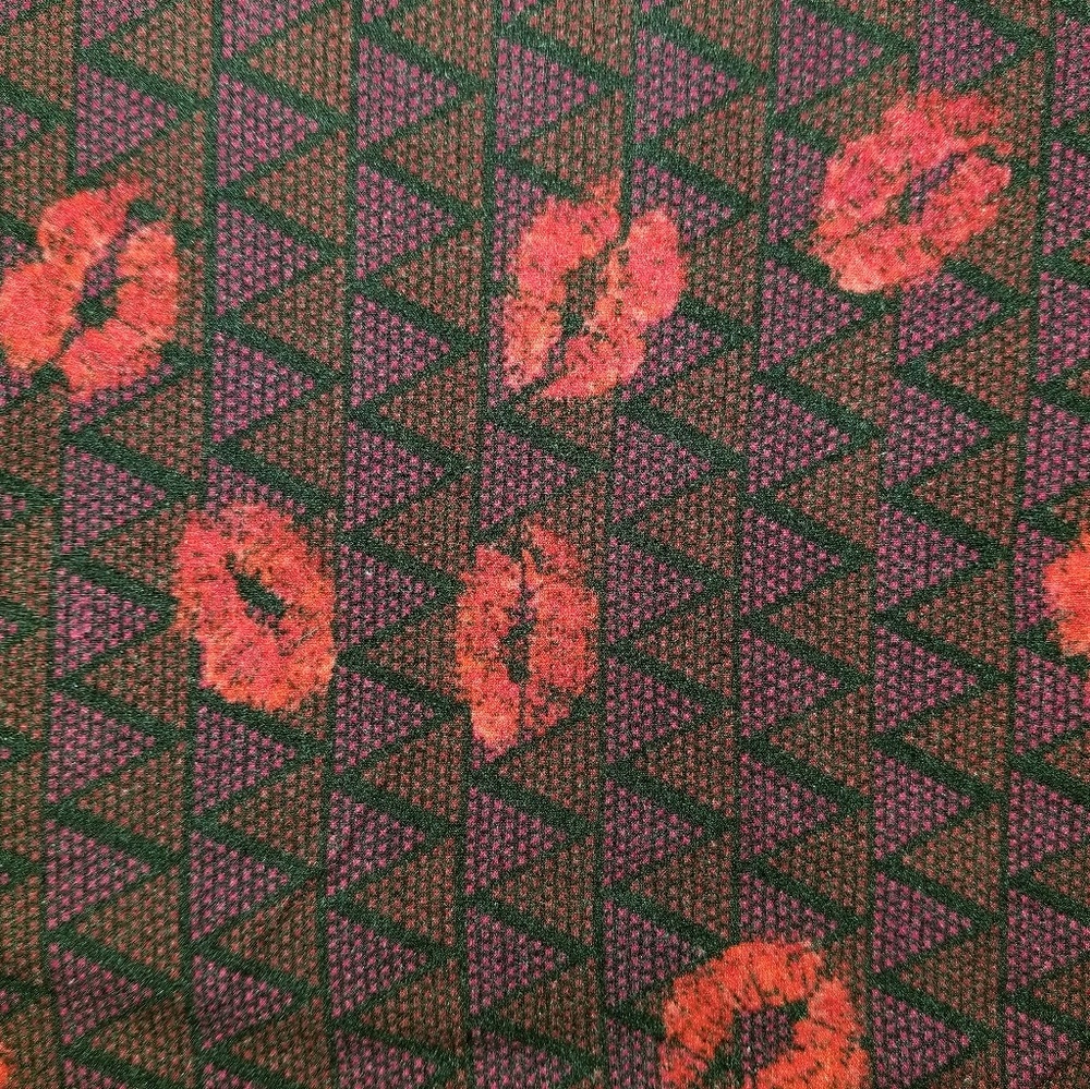 **WEEKEND SALE** LuLaRoe OS Kiss Leggings--EUC!