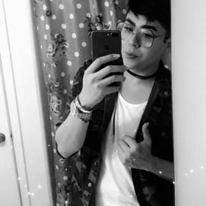 Meet your Posher, Emiliano