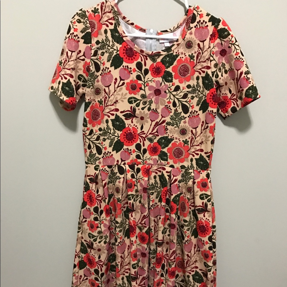 Lularoe Amelia
