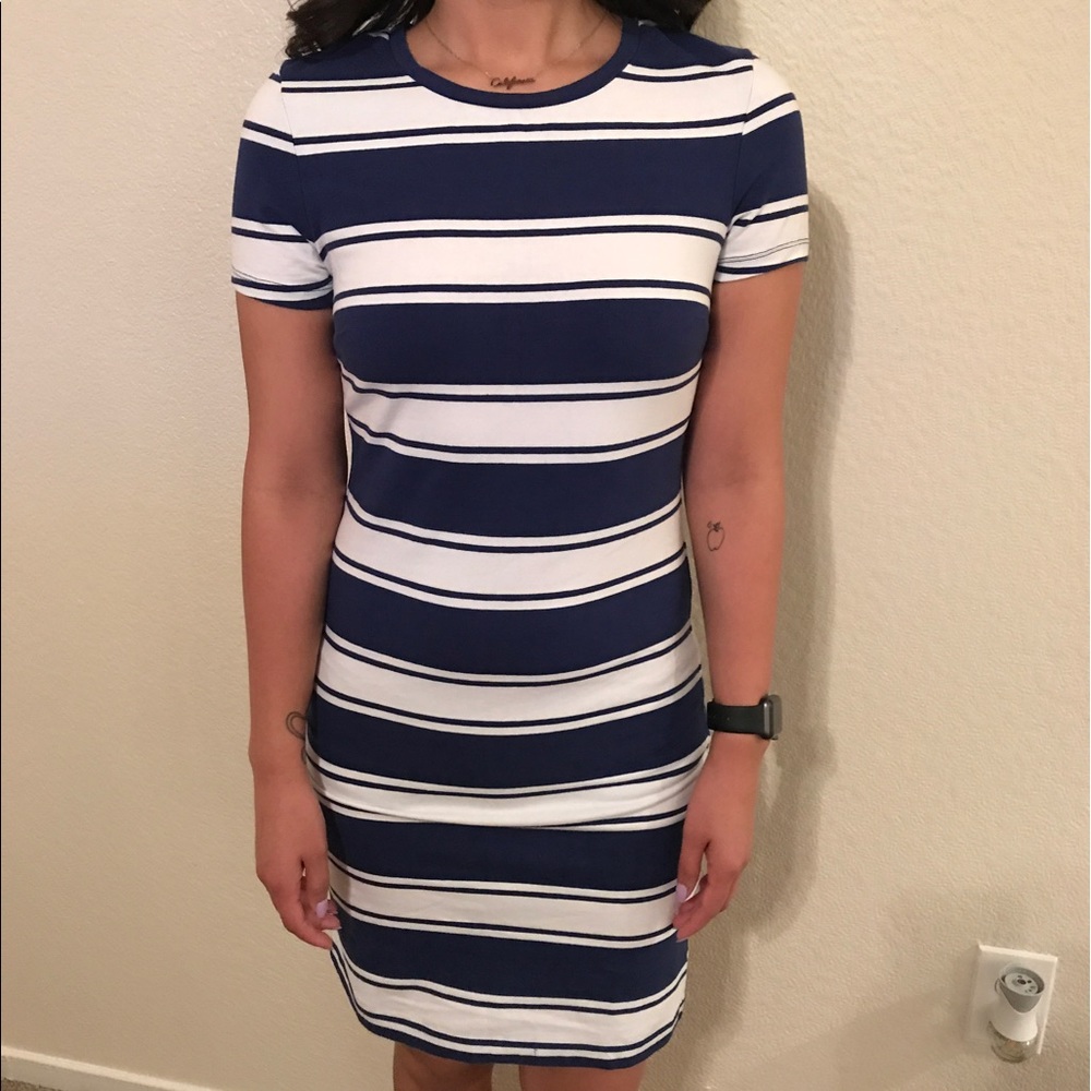 T-shirt dress
