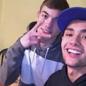 Meet your Posher, Mikel