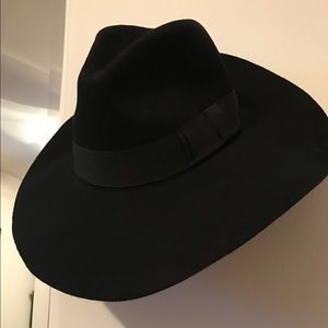 NastyGal Big Floppy Fedora Hat 🎩