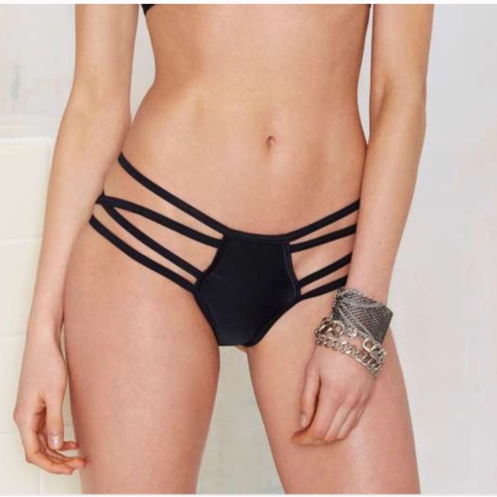 Nasty Gal bikini set 🍓 - Picture 2 of 7