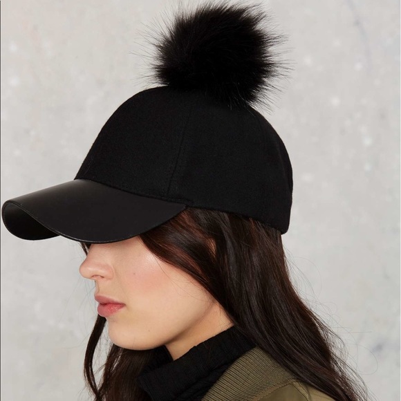 Trendy Pom Pom Cap 💎 - Picture 4 of 4