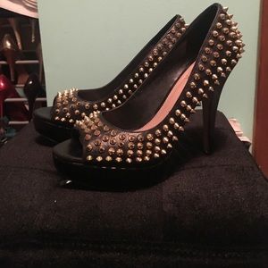 Stud heels buy 1 get 1 free