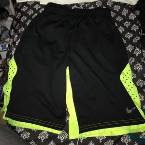 NIKE ELITE SHORTS
