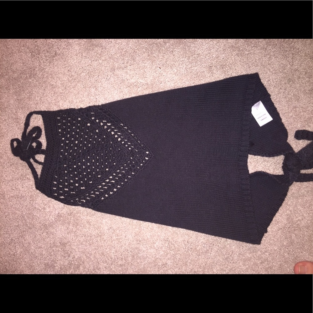 Kendall and Kylie crotchet top