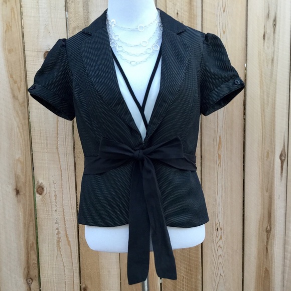 Feminine Style, Short Sleeve Peplum Blazer! - Picture 1 of 5