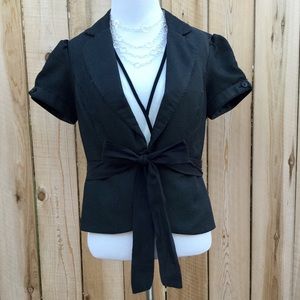 Feminine Style, Short Sleeve Peplum Blazer!