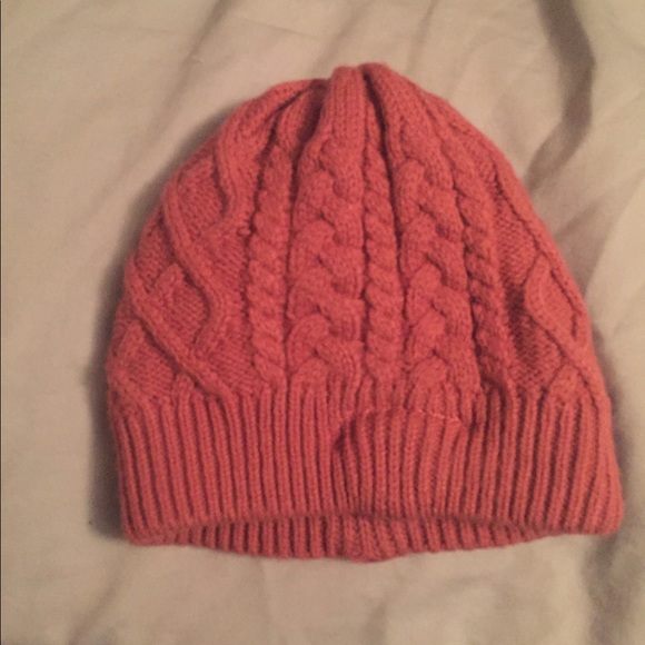 Tenergy beanie with built in Bluetooth speakers - Picture 2 of 2