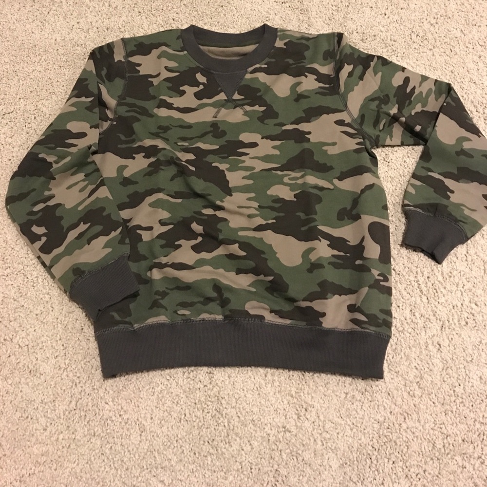 Camouflage printed sweater