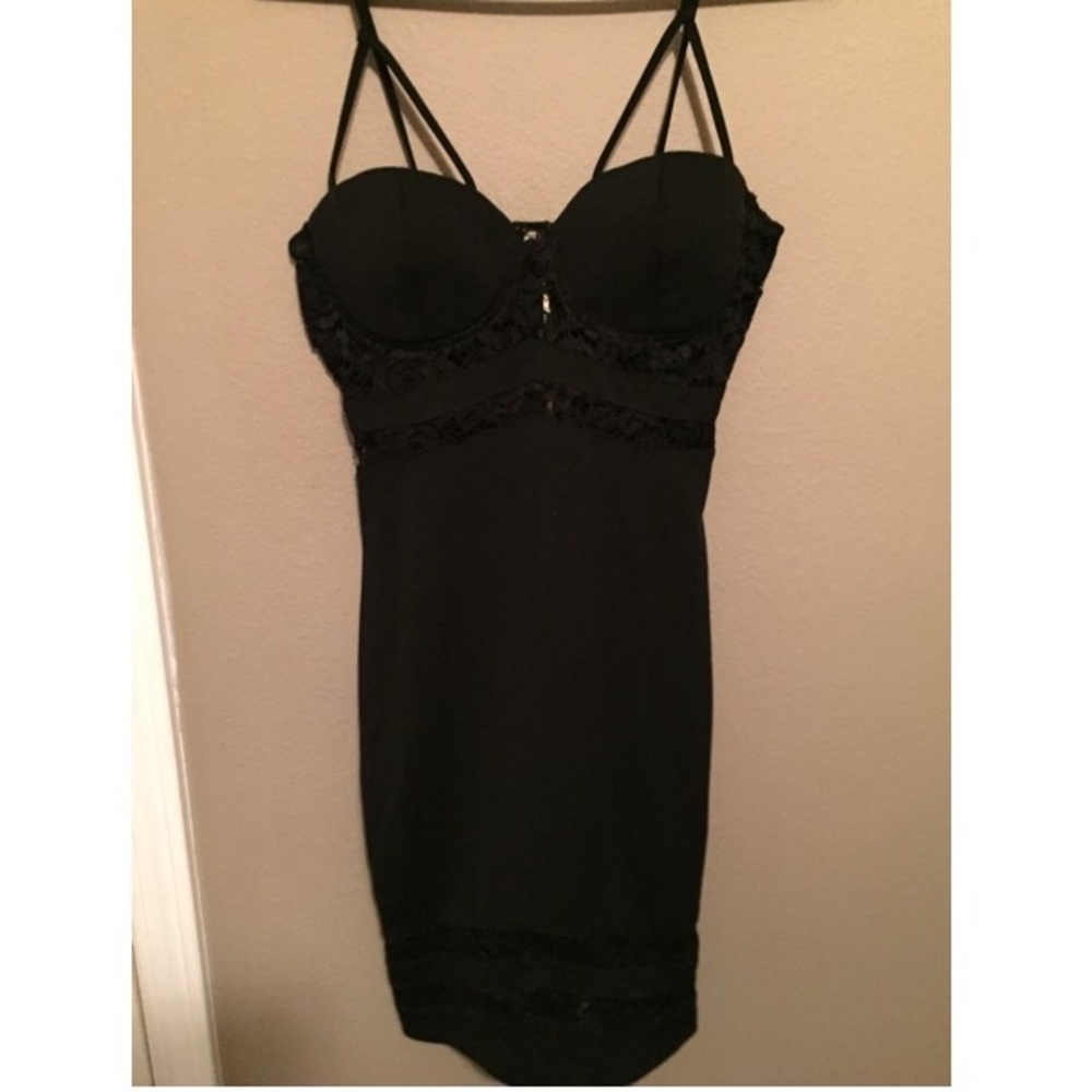 Sexy Strappy Lace Fitted Cup Bodycon Dress🙌🏽