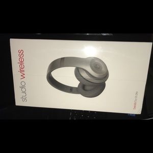 Beats by dr dre wireless never opened