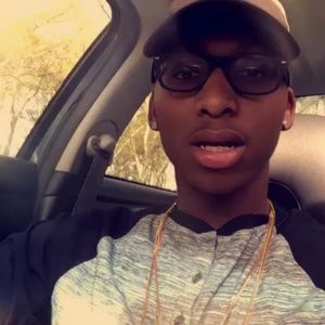 Meet your Posher, Aaron