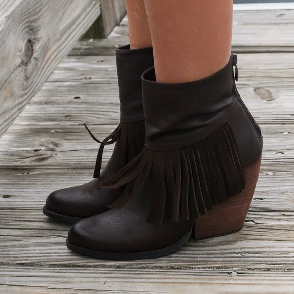 Brown Boho Chic Fringe Tapered Heel Ankle Booties - Picture 3 of 4