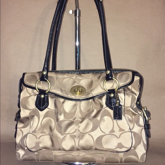 Coach Handbags - 💋SOLD💋 Coach