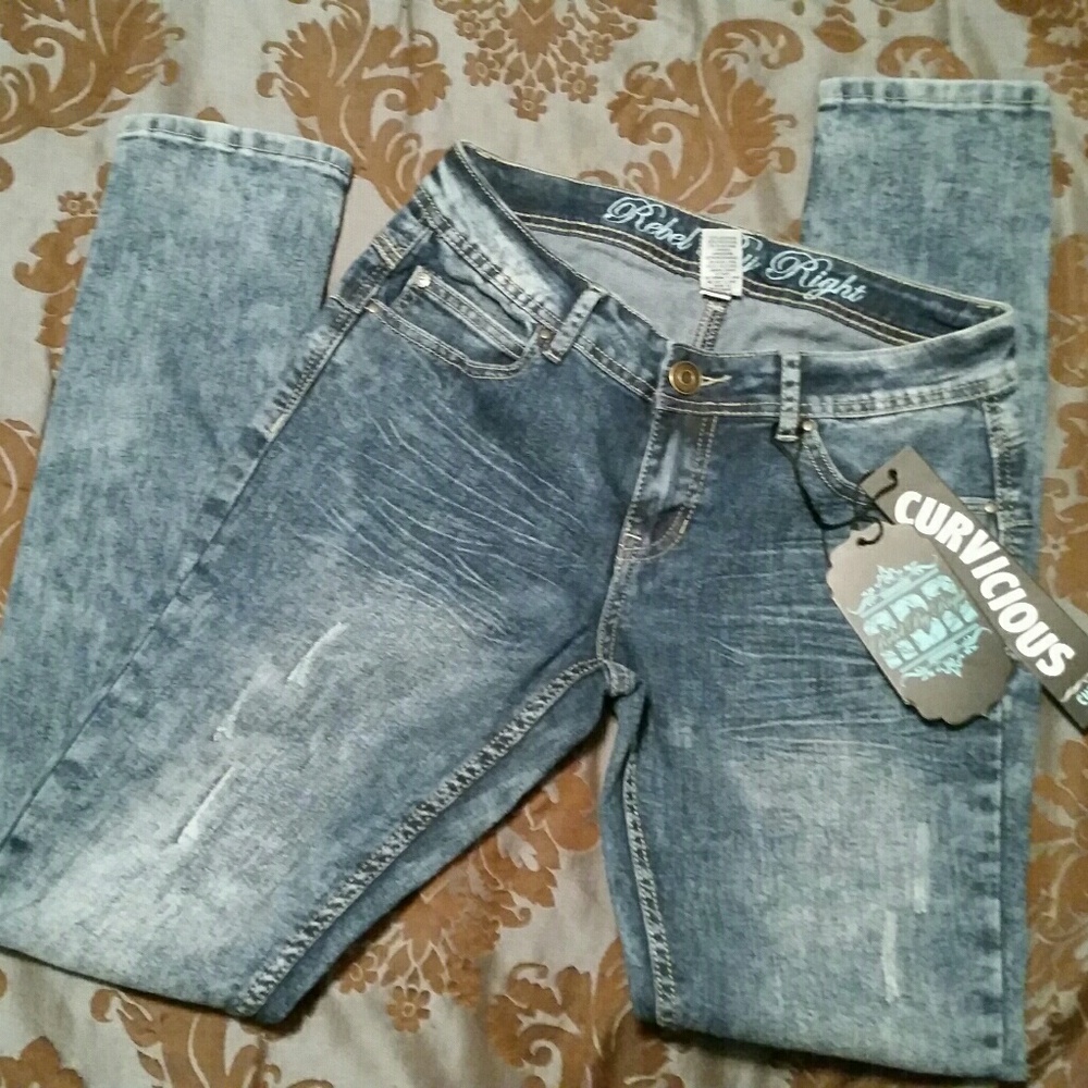 Rebel by Right Curvy Skinny Jeans