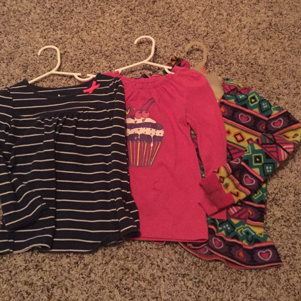 5long sleeve girl shirts one zip up sweatshirt