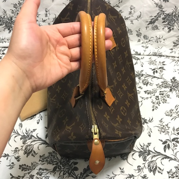 🔴SOLD🔴Authentic Louis Vuitton Monogram Speedy 30 - Picture 3 of 8