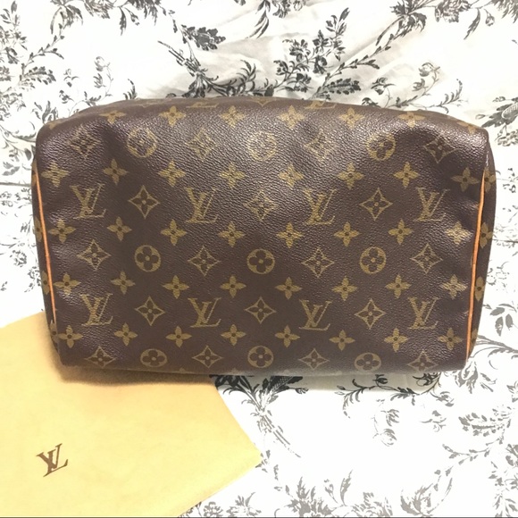 🔴SOLD🔴Authentic Louis Vuitton Monogram Speedy 30 - Picture 6 of 8