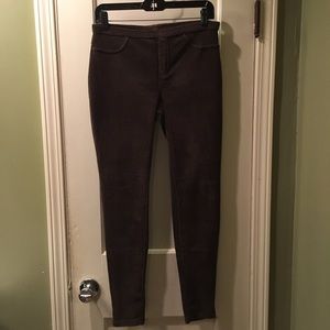 NWOT Hue Chocolate Brown corduroy Jeggings
