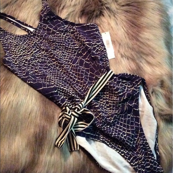 Kamalikulture one piece NWT sz medium - Picture 2 of 6