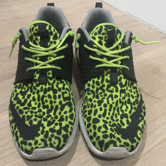 Nike Roshe FB Leopard Cheetah 580573-701 size 9.5 - Picture 2 of 6