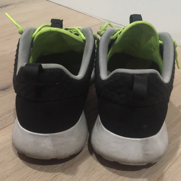 Nike Roshe FB Leopard Cheetah 580573-701 size 9.5 - Picture 4 of 6