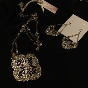 Elegant & Fun Jessica Simpson Matching Jewelry Set