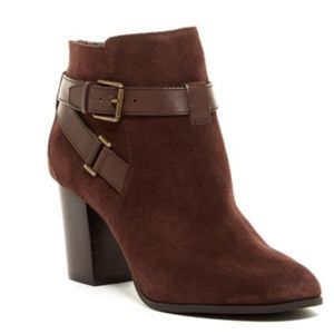 Cole Haan "Niles II" Suede Ankle Boot Size 5