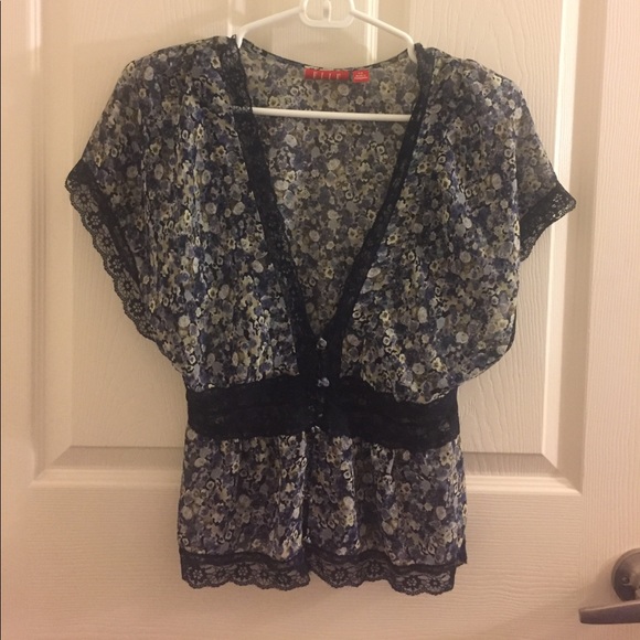 Floral Blouse/Kimono - Picture 1 of 3