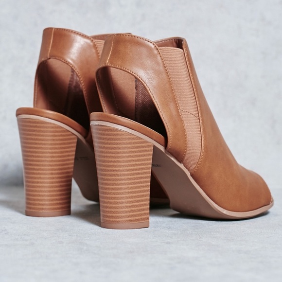 NIB Cognac Slingback Peep Toe Comfortable Bootie - Picture 3 of 5