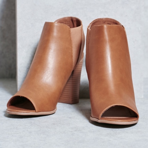 NIB Cognac Slingback Peep Toe Comfortable Bootie - Picture 4 of 5